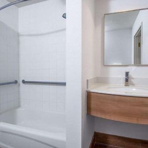 Queen Room Two Queen Beds Bath Tub Mobility or Hearing Accessible